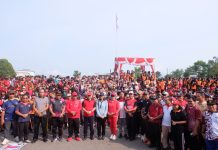 Meriah, Ribuan Peserta Ikuti Jalan Santai Rangkaian HUT Ke 24 Pemkab Landak