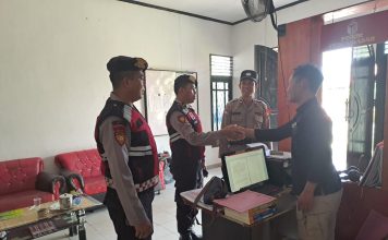 Personil Polres Landak Lakukan Patroli Operasi Mantap Brata