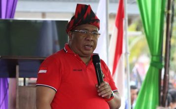 Heri Saman Buka Perlombaan Dayung Sampan Raiyder Cup I