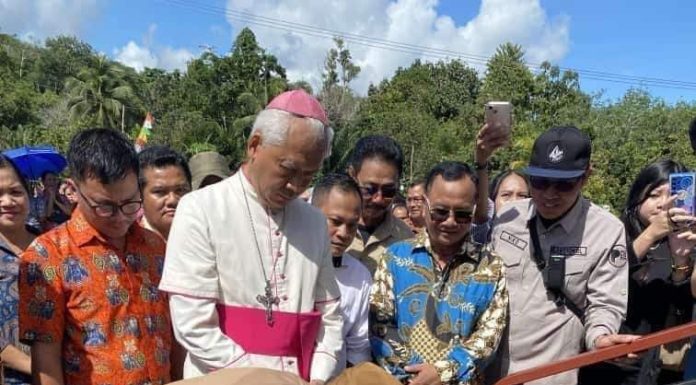 Sekda Ketapang Resmikan Gereja di Simpang Dua