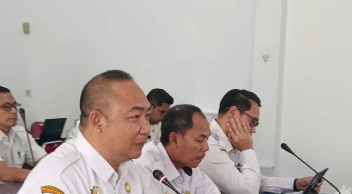 Sekda Bersama Banggar DPRD Ketapang Gelar Rapat Bahas RAPBD Tahun Anggaran 2024