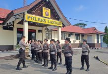 Polres Landak Latih Polwan Sebagai Dalmas Awal dan Negosiator Jelang Pemilu
