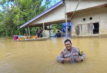 Banjir Rendam Permukiman Warga di Desa Kedama