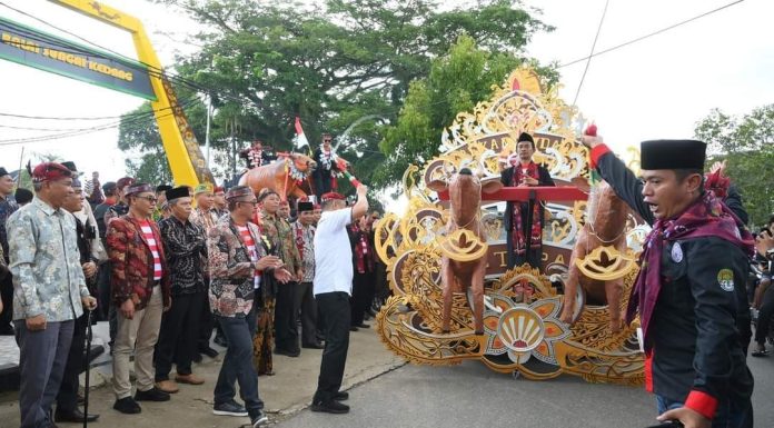 Bupati Ketapang Martin Rantan Buka Pekan Budaya IKBM