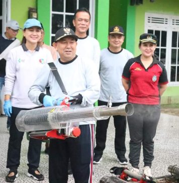 Tanggulangi Kasus DBD, Pemkab Bersama Dewan dan Masyarakat Landak Gelar Bersih – Bersih Lingkungan
