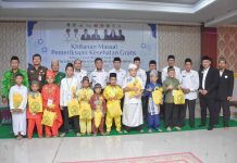 Wabup Farhan Hadiri Kegiatan Khinatan Massal Diselenggarakan Pengurus Masjid Al-Ikhlas