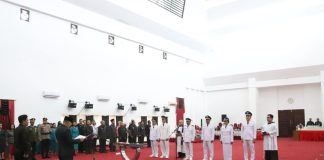 Lantik PAW Enam Kepala Desa, Samuel : Kedes Harus Mampu Kelola Keuangan Desa Secara Baik