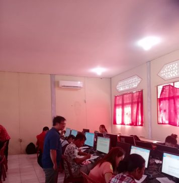 Perdana Universitas Terbuka Gelar Ujian Online di Landak