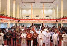 Heri Saman Hadiri Perayaan Natal Departemen Pria Profesional dan Keluarga GPPIK Se Kalimantan Barat