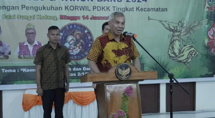Bupati Martin Hadiri Natal Bersama Pakomo’an Dayak Kanayatn Ketapang