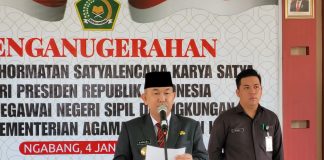 44 ASN Kemenag Pemkab Landak Terima Penganugrahan Tanda Kehormatan Satyalencana Karya Satya Dari Presiden RI