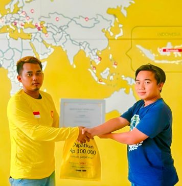 Pengemudi Maxim di Pontianak Terima Penghargaan, Bawa Penumpang Yang Melahirkan Didalam Mobil