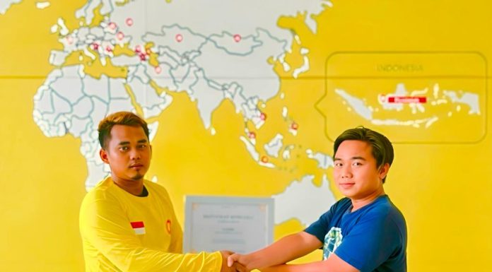 Pengemudi Maxim di Pontianak Terima Penghargaan, Bawa Penumpang Yang Melahirkan Didalam Mobil
