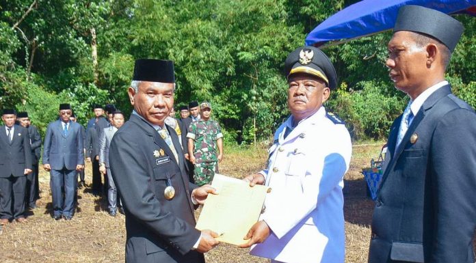 Bupati Ketapang Lantik Dua Pejabat Administrator