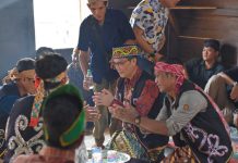 Sejumlah Kepala OPD Pemkab Ketapang Terima Pemberian Gelar Adat