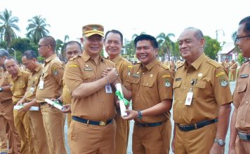 Sejumlah ASN Pemkab Ketapang Terima Penghargaan