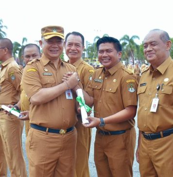 Sejumlah ASN Pemkab Ketapang Terima Penghargaan