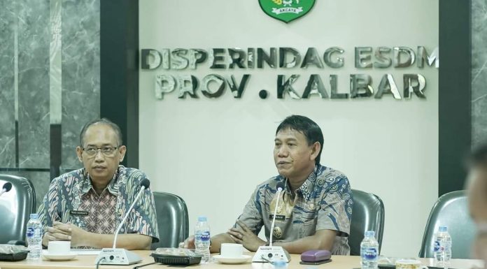 Tindalanjuti Aspirasi Masyarakat Terkait Perizinan Galian C, Wabup Farhan Datangi DPPESDM Kalbar