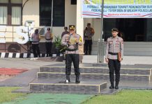 Intruksi Kapolres Landak, Larang Personil PAM TPS Intimidasi Masyarakat Dalam Memilih