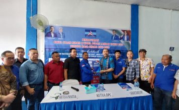 Pengusaha Muda Yulius Aho Daftar Bacalon Bupati Landak Melalui Demokrat