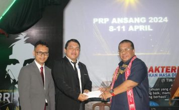 Hadiri PRP se Kalimantan Barat di GPPIK Ansang, Heri Saman Ajak Anak Muda Miliki Daya Saing dan Keterampilan