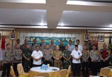 Heri Saman Hadiri Halal Bihalal Polres Landak
