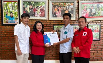PAN Beri Rekom Karolin Maju Bacalon Bupati Landak
