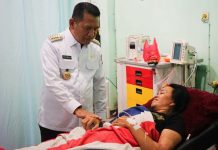 Tinjau Pelayanan RSUD, Pj. Bupati Landak Gutmen Ajak Nakes Bekerja Sepenuh Hati
