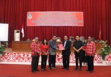 Gutmen Tanggapi Pandangan Umum Fraksi DPRD Landak Terhadap Raperda Pertanggungjawaban Pelaksanaan APBD 2023