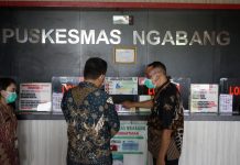 Tinjau Pelayanan Kesehatan Puskesmas Ngabang, Gutmen : Layani Masyarakat Dengan Baik