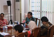 Gutmen Pimpin Rapat Evaluasi Penyaluran Bantuan Pangan Tahap I