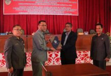 Pemkab dan DPRD Landak Setujui Raperda Pelaksanaan APBD TA 2023 Diperdakan