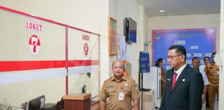 Tinjau Pelayanan Disdukcapil, Gutmen Intruksikan Beri Pelayanan Terbaik Pada Masyarakat