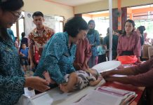 Pj. Ketua TP-PKK Landak Minta Orang Tua Perhatikan Tumbuh Kembang Anak Melalui Asupan Makanan Bergizi