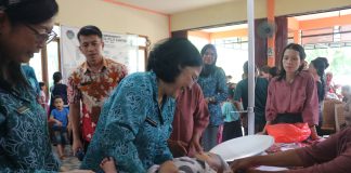 Pj. Ketua TP-PKK Landak Minta Orang Tua Perhatikan Tumbuh Kembang Anak Melalui Asupan Makanan Bergizi