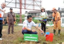 Pemkab Landak Gelar Tanam Pohon Bersama Pada Peringatan Hari Lingkungan Hidup se Dunia