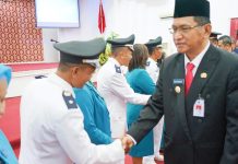Gutmen Kukuhkan Perpanjangan Masa Jabatan Sembilan Kepala Desa di Landak