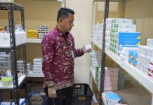 Gutmen Puji Kebersihan dan Ketersediaan Obat di Puskesmas Meranti