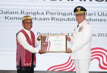 Pemkab Landak Terima Penghargaan Capaian Target Realisasi Investasi Penananam Modal