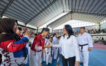 Dibuka Ketua Umum Forki Kalbar Karolin, Kejuaraan Karate se Kalbar Diikuti 29 Kontingen