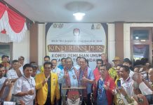 Heri Saman – Vinsensius Resmi Daftarkan Diri Ke KPU Maju Pilkada Landak