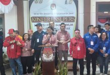 Karolin – Erani Resmi Daftar Maju Pilkada Landak Ke KPU