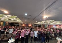 Milenial Puji Kepemimpinan Karolin Membangun Landak