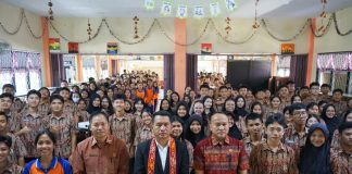 Kunjungin Dua SMA di Ngabang Gutmen Ingatkan Pelajar Tidak Terlibat Kasus Perundungan