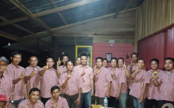 Tim Pemenangan KREN Desa Nyari Siap Menangkan Karolin – Erani