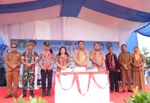 Gutmen Buka Pentas Seni Rangkaian HUT Ke – 7 SMAN 3 Ngabang