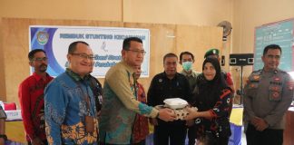 Gutmen Buka Rakor TPPS dan Serahkan Makanan Tambahan Bergizi di Kuala Behe