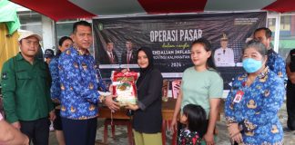 Tinjau Operasi Pasar, Gutmen Pastikan Kebutuhan Pokok Masyarakat Aman Jelang Hari Raya