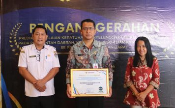 Pemkab Landak Raih Predikat Zonasi Hijau Opini Kualitas Tinggi Penilaian Kepatuhan Penyelenggaraan Pelayanan Publik Tahun 2024