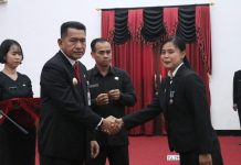115 PNS Pemkab Landak Terima Tanda Kehormatan Satyalancana